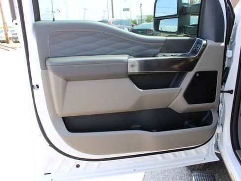 New 2026 Ford F450 Platinum w/ Platinum Plus Package AWD/4WD image 6
