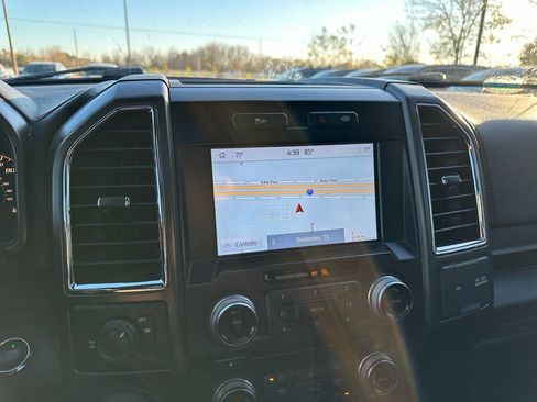 Used 2016 Ford F150 Lariat w/ Equipment Group 502A Luxury image 21