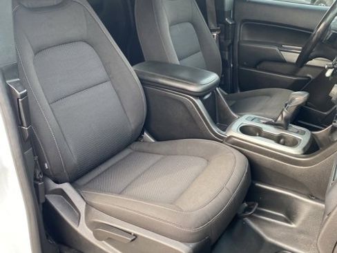 Used 2022 Chevrolet Colorado LT w/ Fleet Safety Package image 24