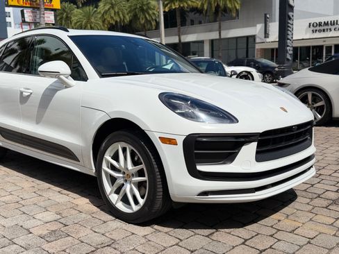 Used 2022 Porsche Macan AWD/4WD image 6