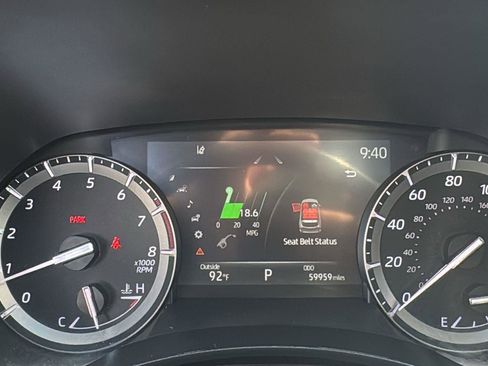 Used 2021 Toyota Highlander XLE FWD image 15