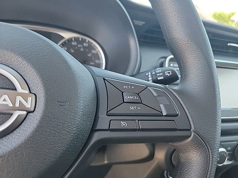 New 2025 Nissan Kicks Play S image 24