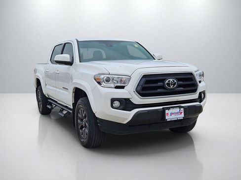 Certified 2023 Toyota Tacoma SR5 image 2