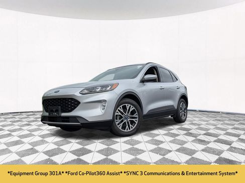 Used 2020 Ford Escape SEL AWD/4WD image 2