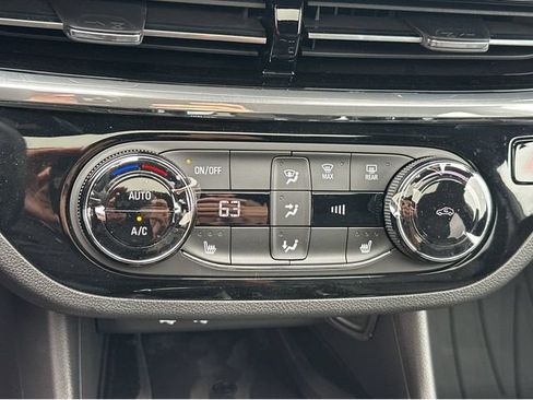 New 2026 Buick Envista Sport Touring w/ Convenience I Package FWD image 21