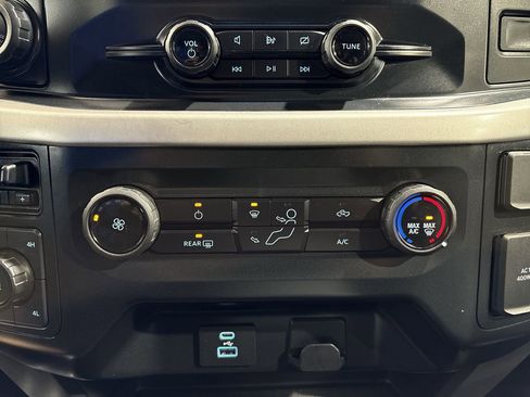 Used 2022 Ford F150 XLT w/ Trailer Tow Package image 18