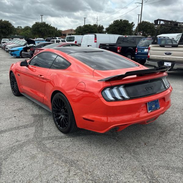 Used 2016 Ford Mustang GT w/ Black Accent Package RWD image 2