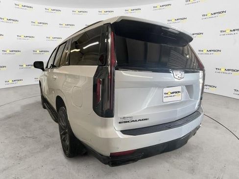 Used 2021 Cadillac Escalade Sport w/ Driver Assist Tech Package AWD/4WD image 3