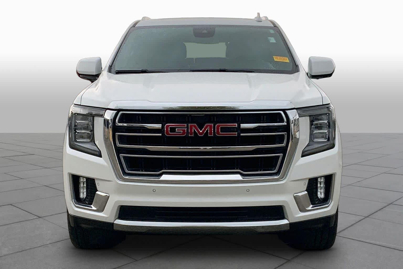 Used 2023 GMC Yukon SLT AWD/4WD image 4