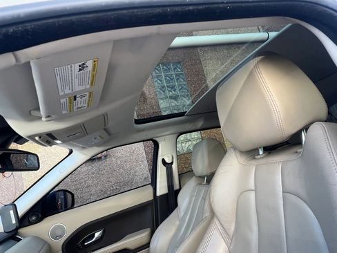 Used 2014 Land Rover Range Rover Evoque Pure Plus image 26