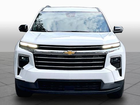 Used 2026 Chevrolet Traverse LT w/ Driver Confidence Package FWD image 4