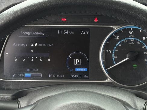 Used 2018 Nissan Leaf SL w/ SL Technology Package FWD image 17