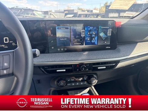 New 2026 Nissan Kicks SV image 17