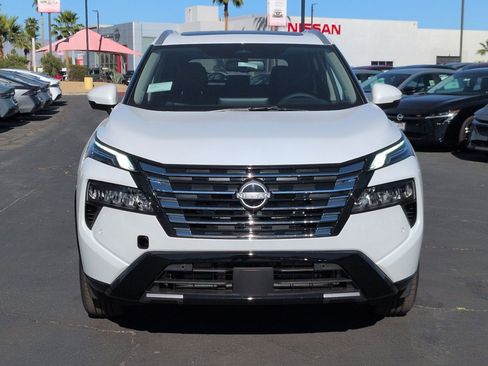 New 2026 Nissan Rogue Platinum image 7