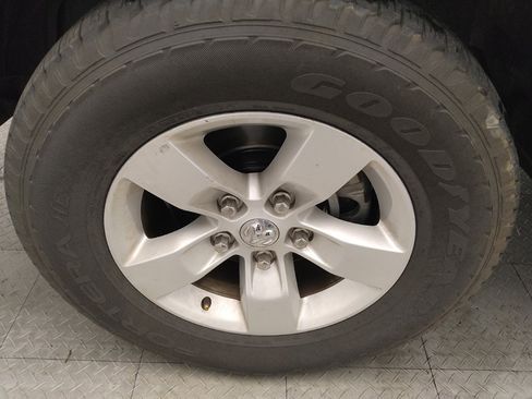 Used 2021 RAM 1500 Tradesman w/ Chrome Plus Package image 31