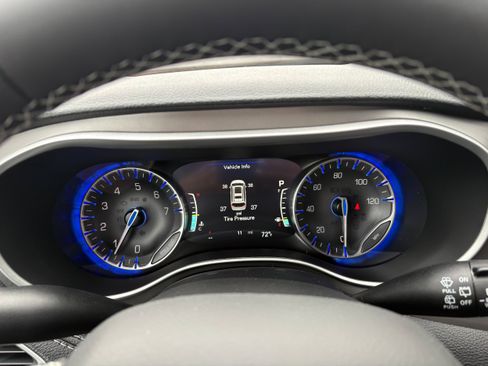 New 2027 Chrysler Pacifica Select AWD/4WD image 22