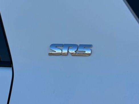 Used 2024 Toyota 4Runner SR5 Premium AWD/4WD image 28