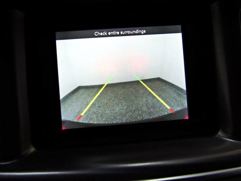 Used 2020 Dodge Charger SXT RWD image 15