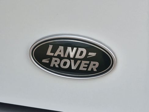 Certified 2023 Land Rover Defender 110 SE AWD/4WD image 11