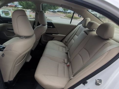 Used 2014 Honda Accord EX-L image 25
