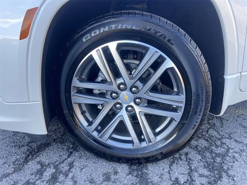 Certified 2022 Chevrolet Traverse High Country w/ LPO, Floor Liner Package image 34