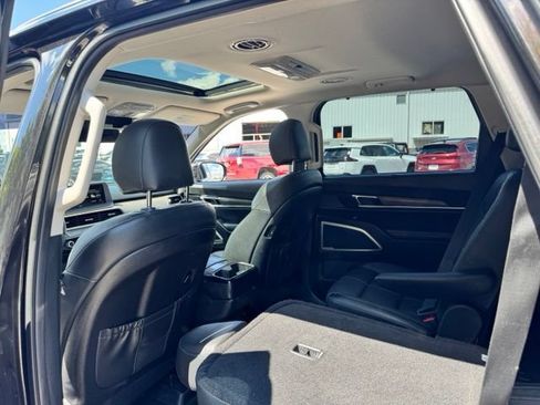 Used 2021 Kia Telluride EX w/ EX Premium Package FWD image 18