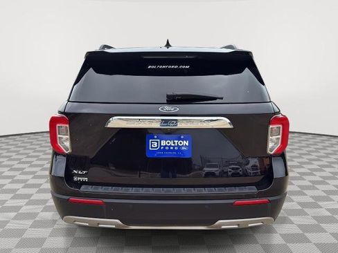 Certified 2023 Ford Explorer XLT w/ Equipment Group 202A RWD image 4