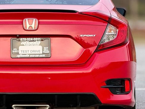 Used 2019 Honda Civic Sport image 17