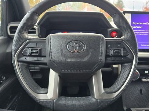 Used 2024 Toyota Tacoma TRD Off-Road image 15