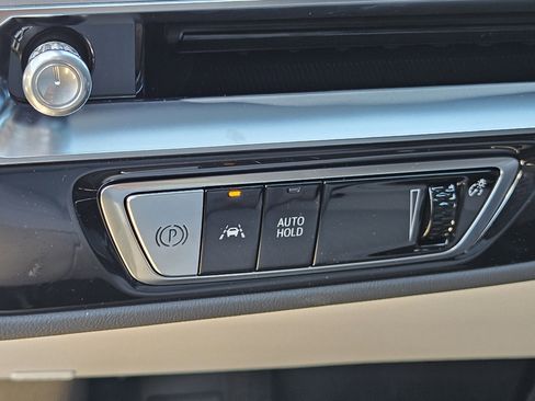 New 2025 Cadillac Lyriq Luxury image 23