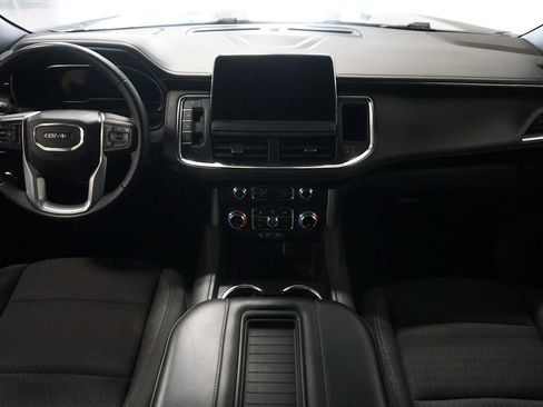 Used 2024 GMC Yukon XL SLE image 19