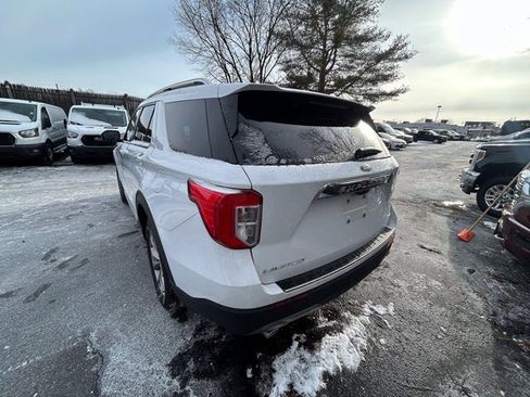 Used 2023 Ford Explorer Limited w/ Equipment Group 301A image 5