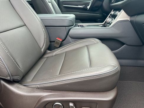 Used 2023 GMC Yukon XL Denali w/ Denali Reserve Package image 14