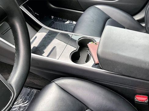 Used 2018 Tesla Model 3 Long Range image 12