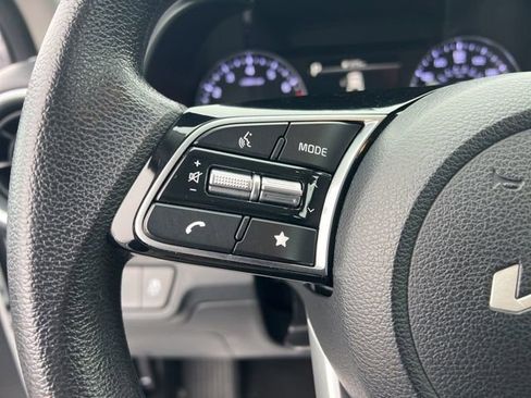 Certified 2024 Kia Forte LXS image 15