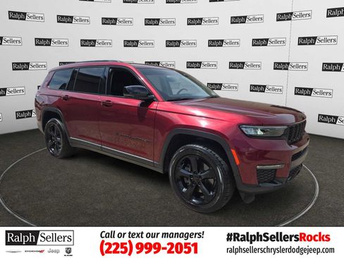 Used 2022 Jeep Grand Cherokee L Limited w/ Black Appearance Package RWD image 1