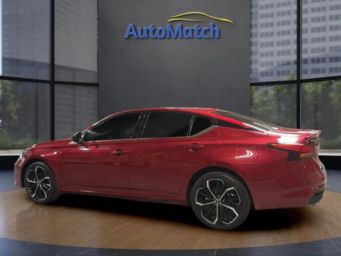 Used 2023 Nissan Altima 2.5 SR AWD/4WD image 8