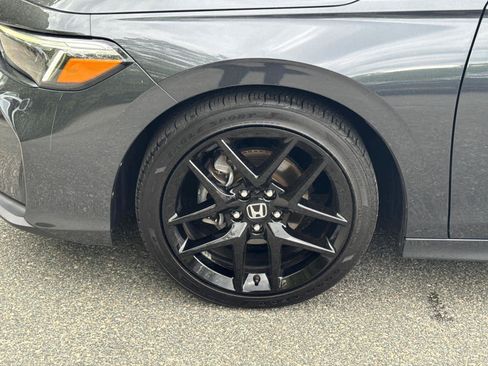 Used 2025 Honda Civic Sport image 11