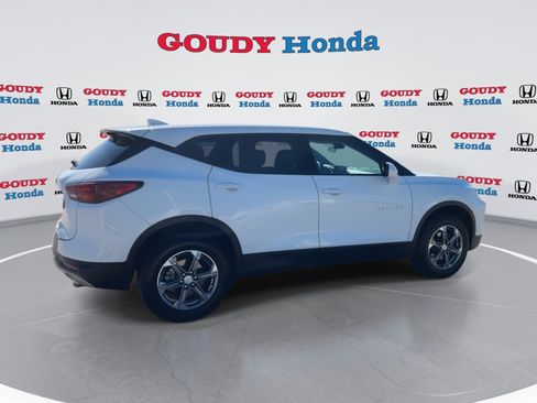 Used 2023 Chevrolet Blazer LT image 9