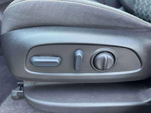 Used 2022 Chevrolet Equinox LT image 17