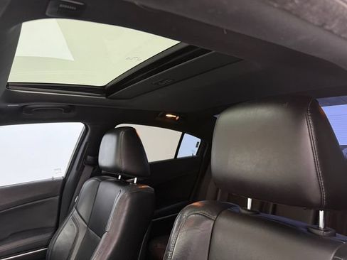 Used 2022 Dodge Charger SXT w/ Leather Interior Group RWD image 23