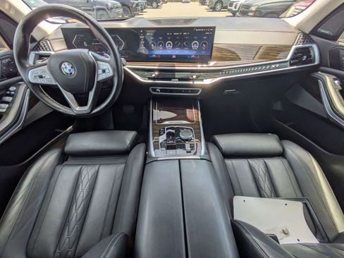 Used 2023 BMW X7 xDrive40i AWD/4WD image 14