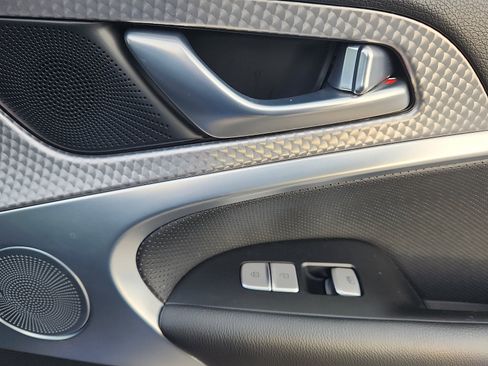 Used 2023 Genesis G70 2.0T w/ Sport Prestige Package image 36