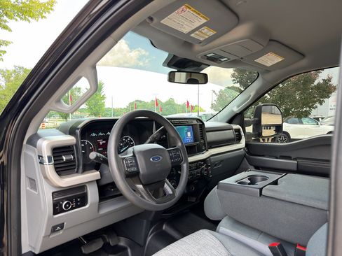 Used 2023 Ford F250 XLT AWD/4WD image 18