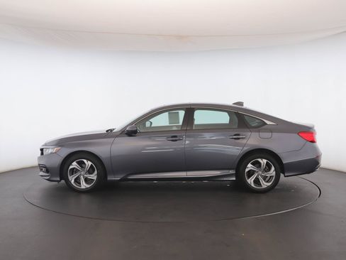 Used 2020 Honda Accord EX image 18