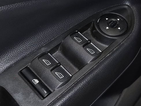 Used 2016 Ford C-MAX SE image 27