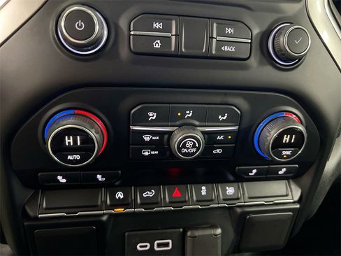 Used 2019 Chevrolet Silverado 1500 LT w/ All-Star Edition image 16