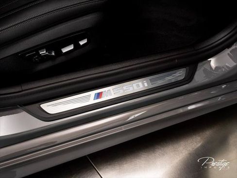 Used 2021 BMW M550i xDrive w/ Premium Package AWD/4WD image 35