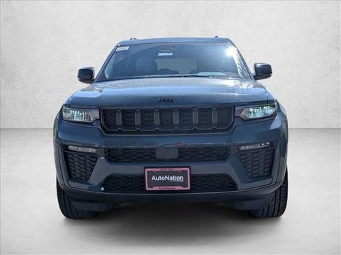 New 2026 Jeep Grand Cherokee L Limited w/ Limited Altitude Package AWD/4WD image 6