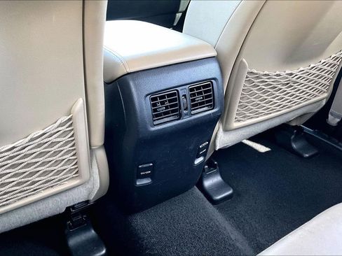 Used 2014 Toyota 4Runner Limited image 32